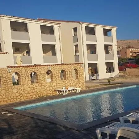 Apartments Mia Pag Pag Town Exterior photo